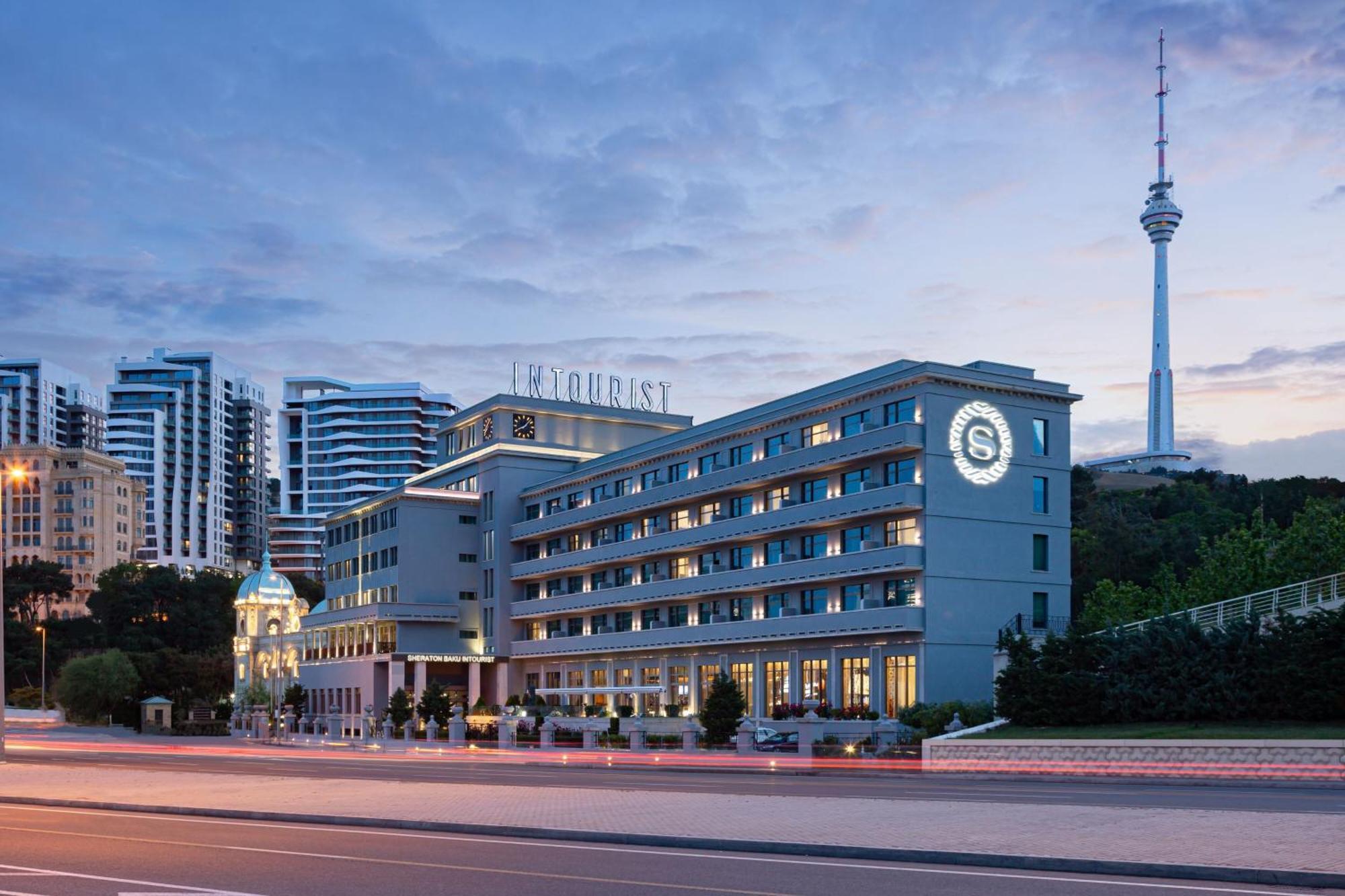 Sheraton Baku Intourist Eksteriør billede The hotel in 2016