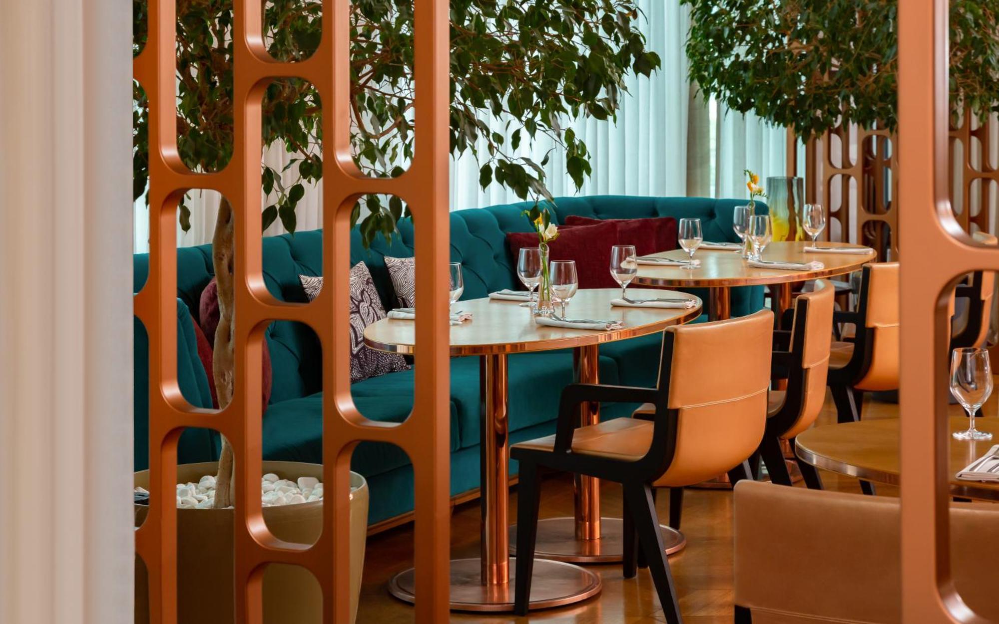 Sheraton Baku Intourist Eksteriør billede Restaurant